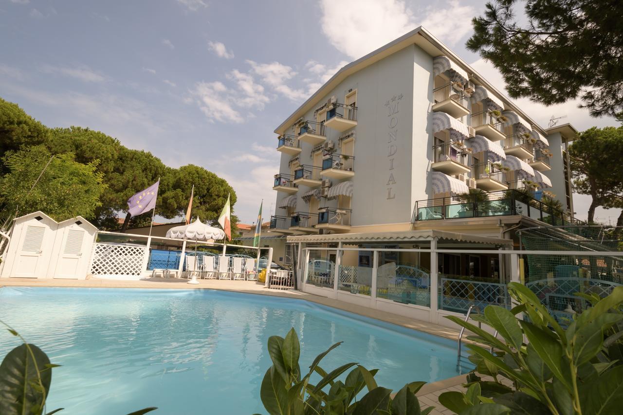 Hotel Mondial Cervia Exterior foto